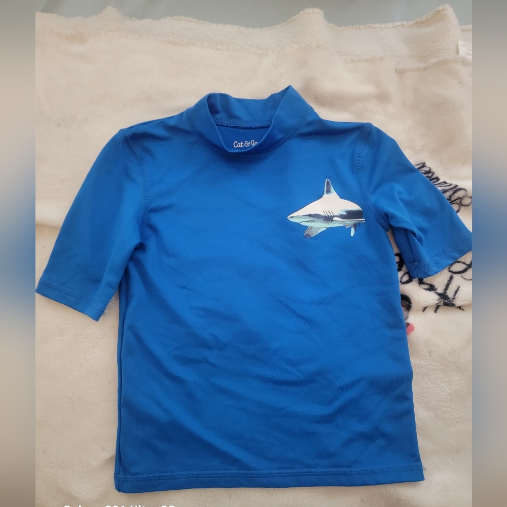 Cat & Jack boys xs (4-5) swim top